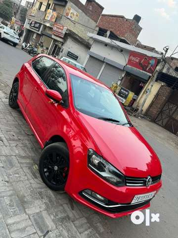 Red Polo 2016 highline top model petrol in excellent condition Cars 1768898701
