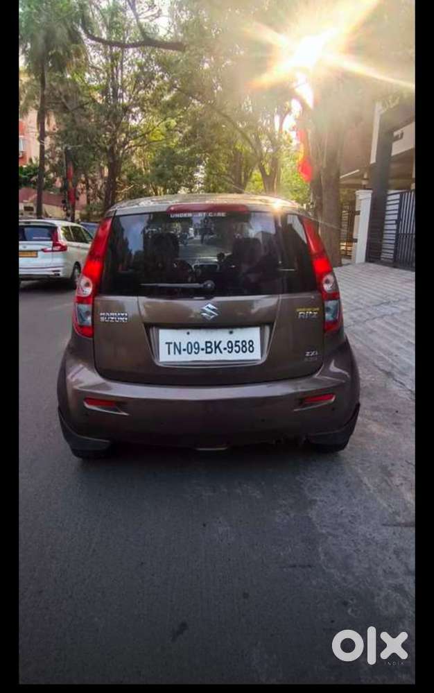Maruti Suzuki Ritz Zxi, 2011, Petrol