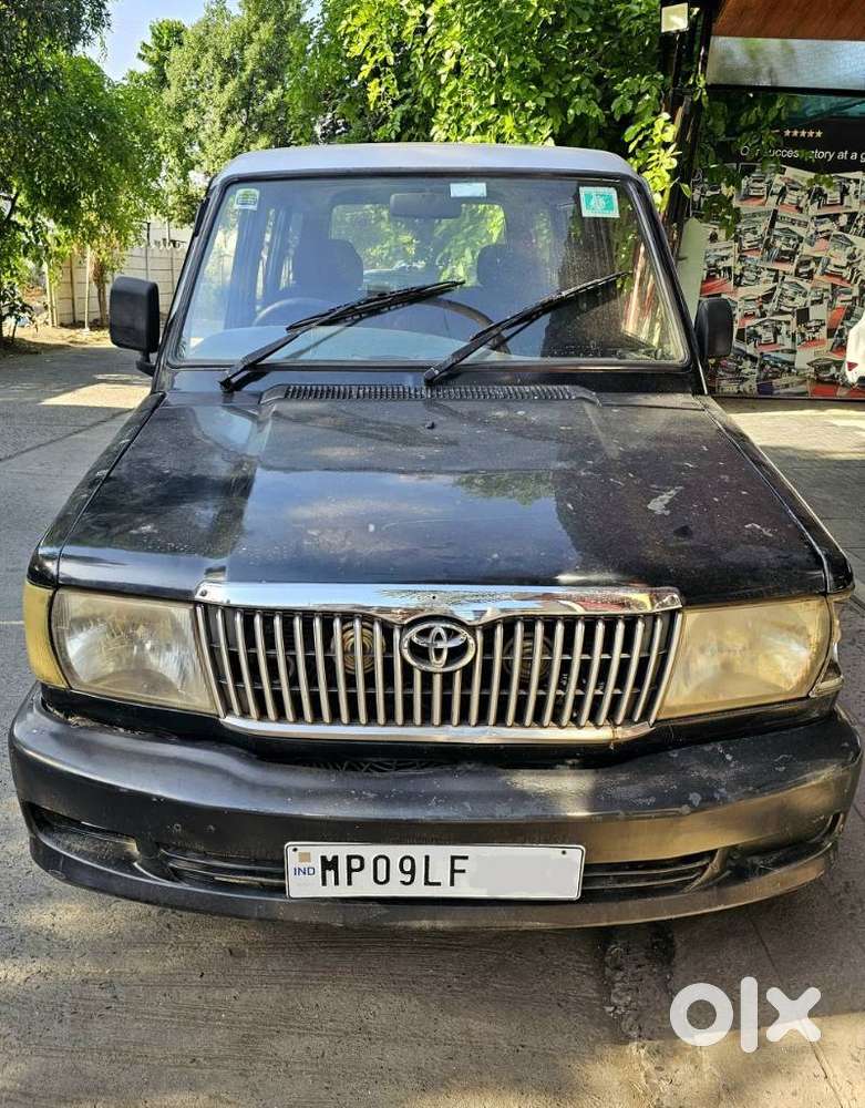 Toyota Qualis Fs 8seater, 2004, Diesel