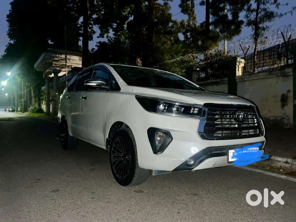 Toyota Innova Crysta 2.8z 2017