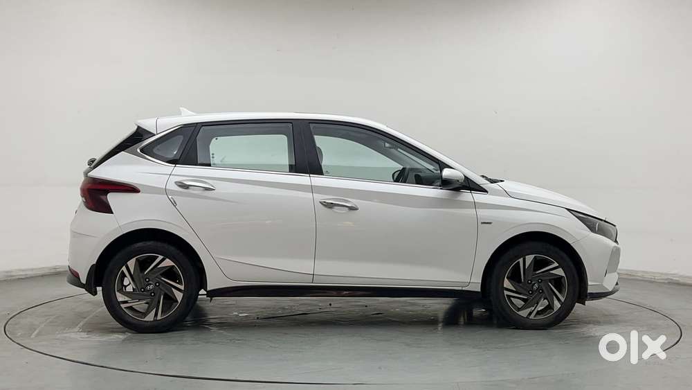 Hyundai I20 Asta (o) 1.2 Ivt, 2023, Petrol