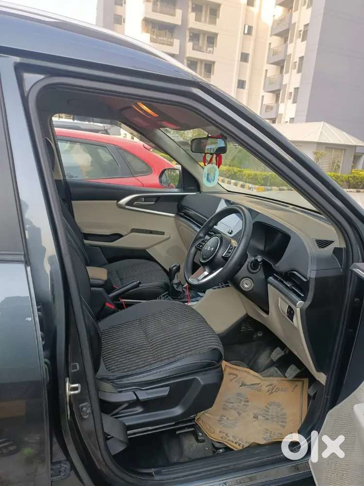 Kia Carens 1.5 6mt Prestige 7 May 2023