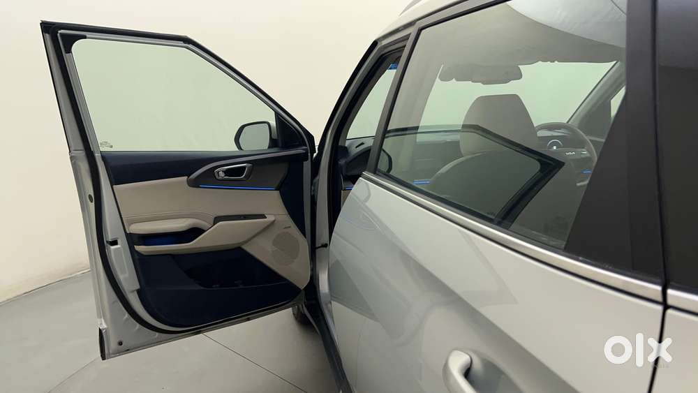 Kia Carens Clavis Htk, 2025, Petrol