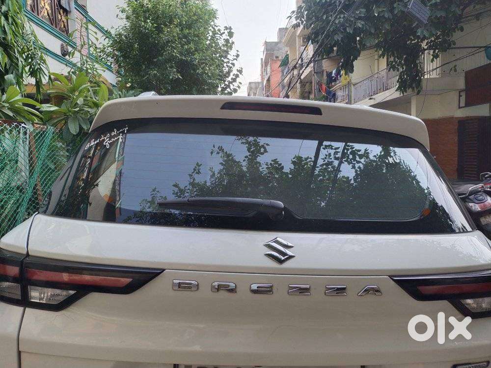 Maruti Suzuki Brezza 1.5 Zxi Smart Hybrid, 2022, Petrol