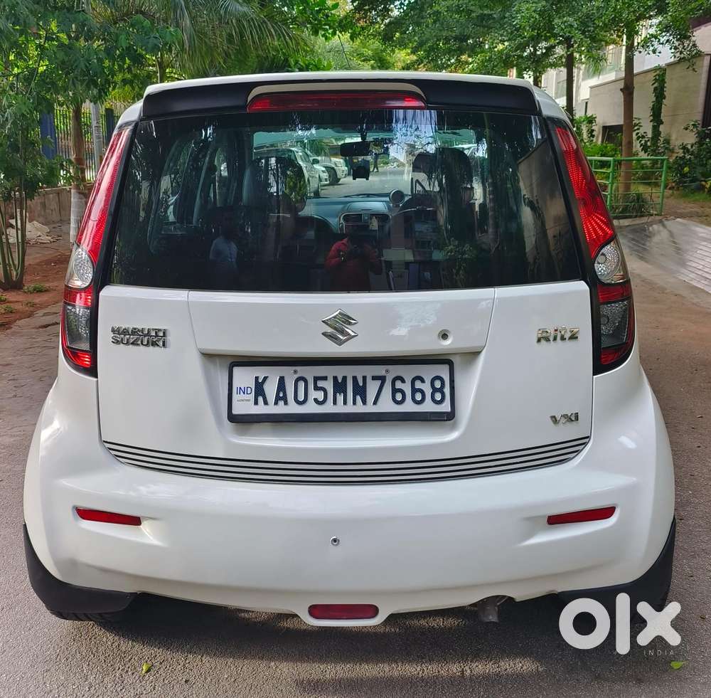Maruti Suzuki Ritz Vxi, 2013, Petrol