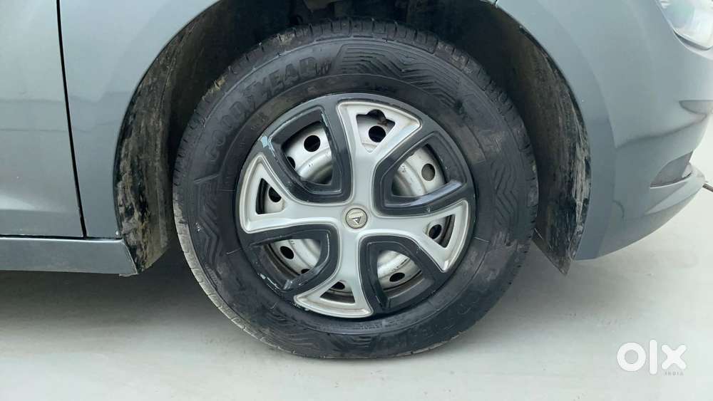 Tata Altroz 1.5 Xe Plus Diesel, 2022, Diesel