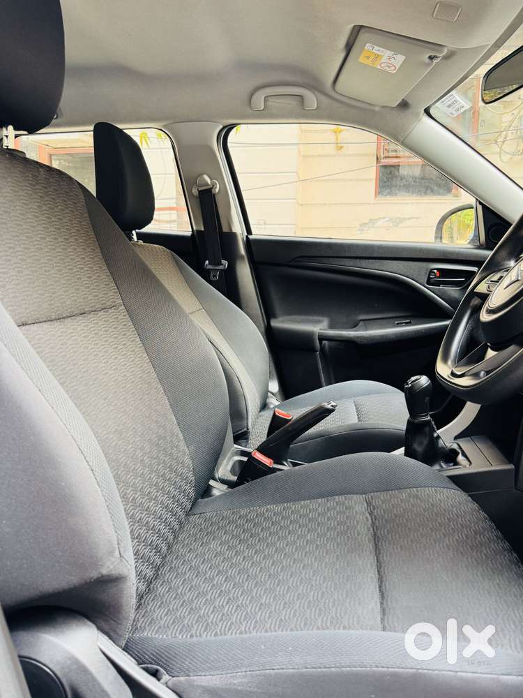 Maruti Suzuki Brezza 1.5 Vxi Smart Hybrid, 2023, Petrol