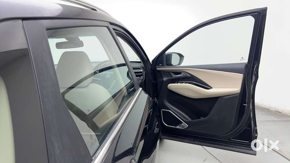 Mg Hector Sharp Pro 1.5 Turbo Mt, 2023, Petrol