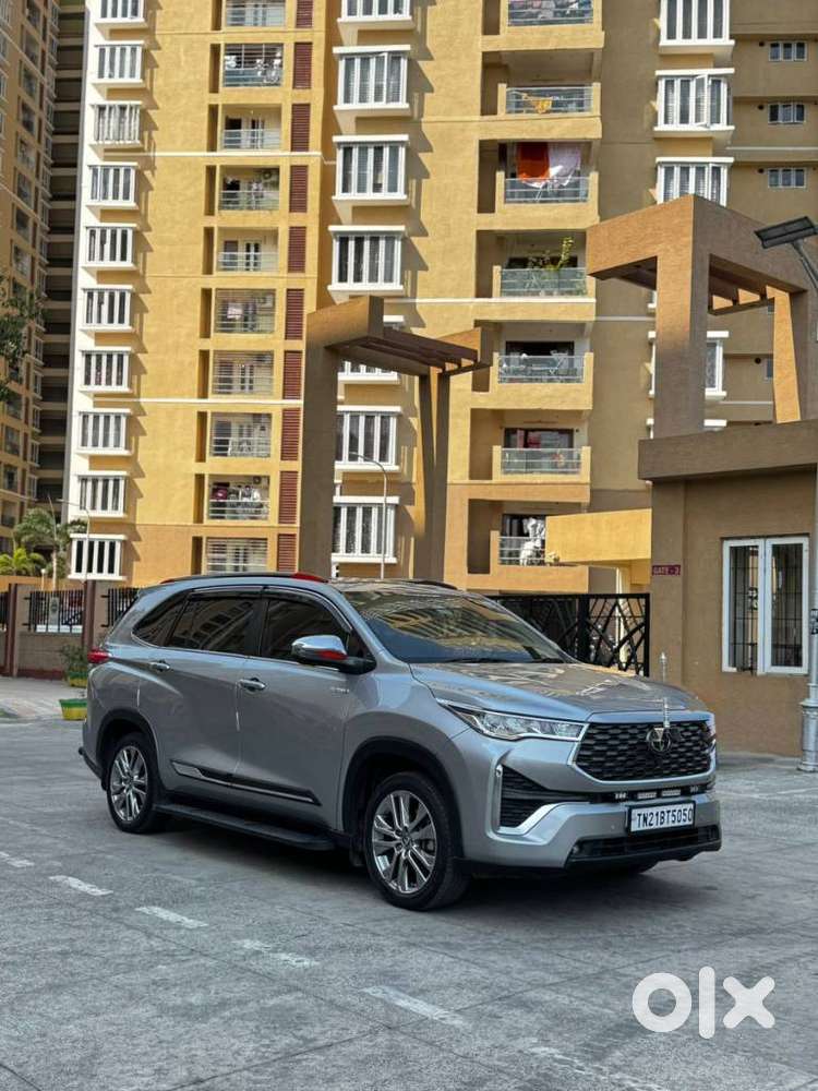 Toyota Innova Hycross 2.0 Zx Hybrid 7 Str, 2024, Cng & Hybrids