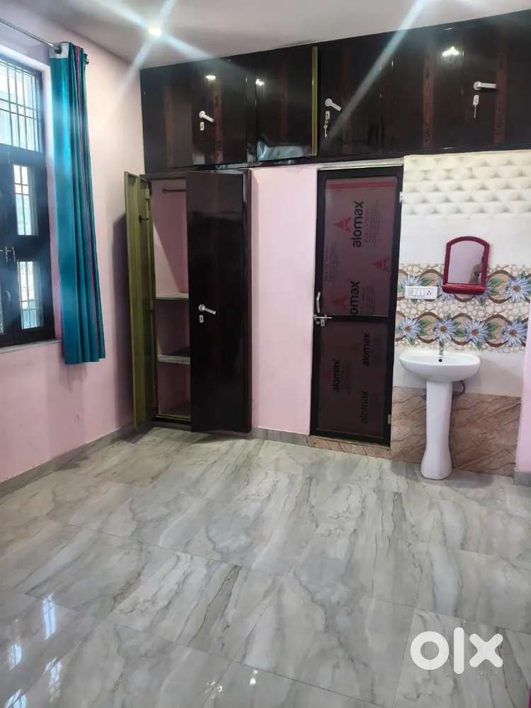 Independent first floor
