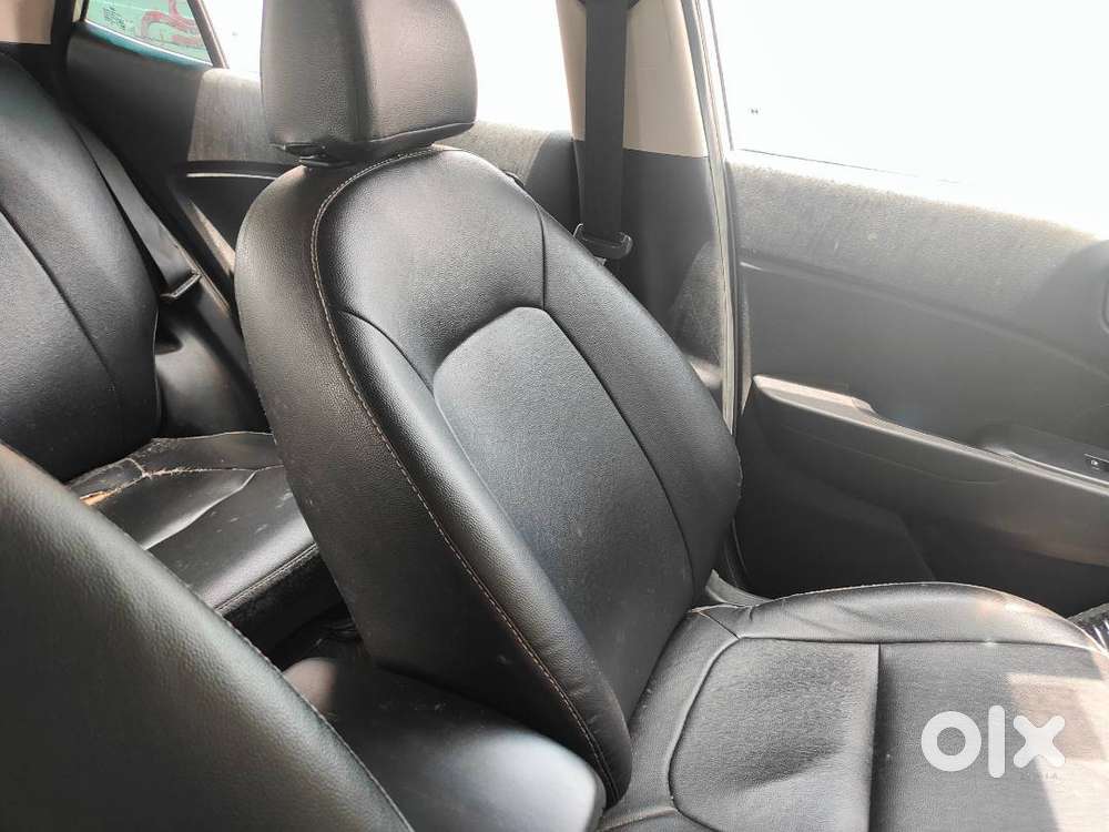 Hyundai Venue 2020 Petrol 40618 Km Driven