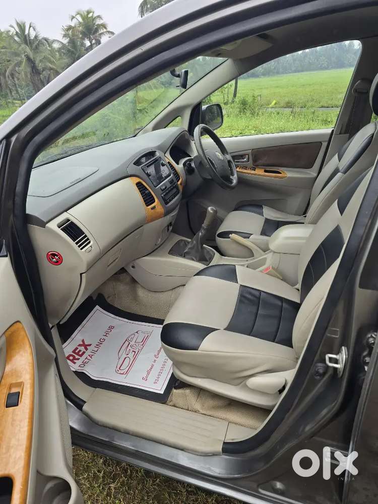 Toyota Innova Diesel 2011 Car