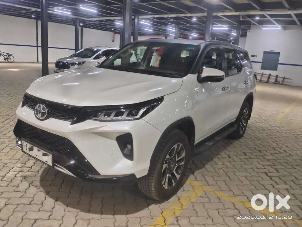 Toyota Fortuner Legender 2025