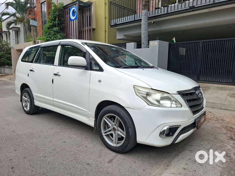 Toyota Innova 2.5 G (Diesel) 8 Seater, 2015, Diesel