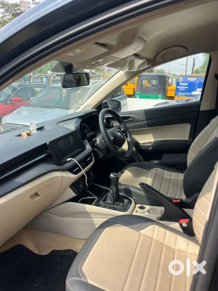 Skoda Slavia Active 1.0l Tsi Mt, 2023, Petrol