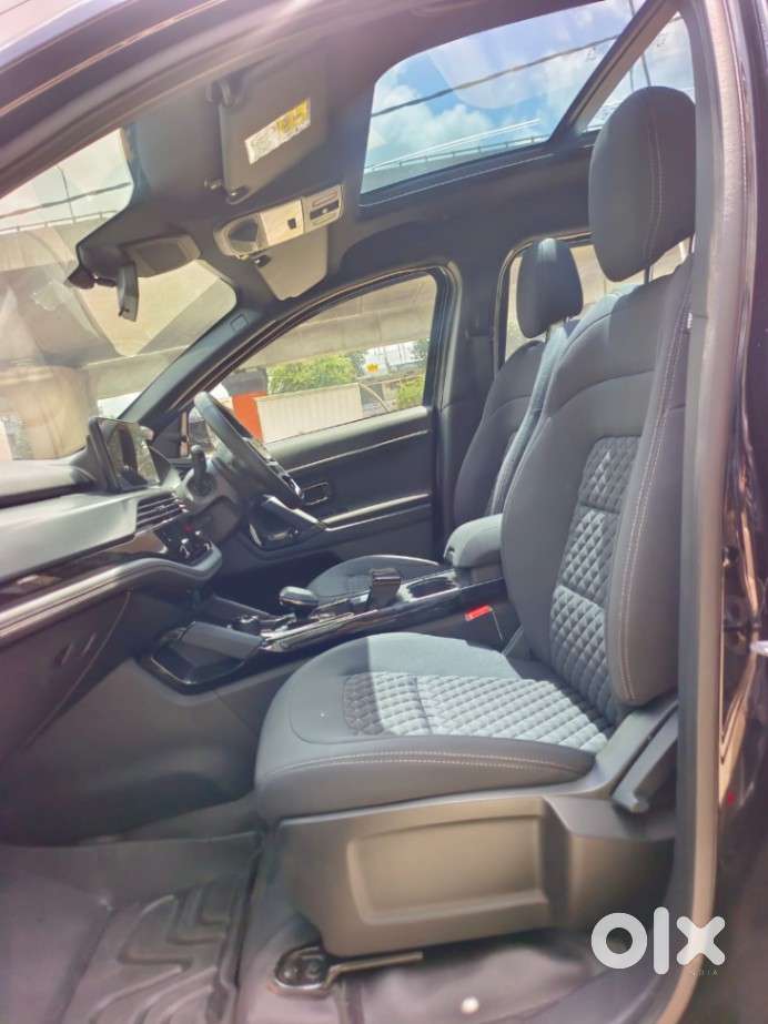 Tata Safari Pure Plus S Dark Edition At, 2024, Diesel