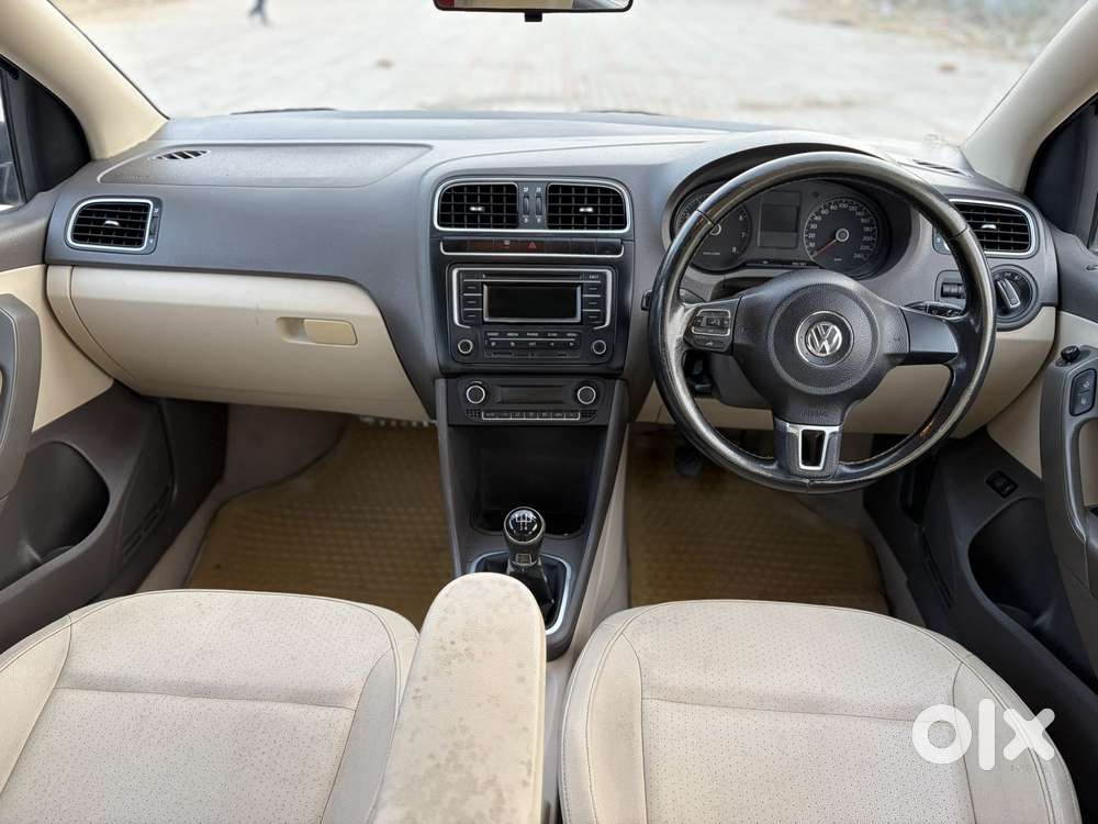 Volkswagen Vento 2010-2013 Petrol Highline, 2013, Petrol