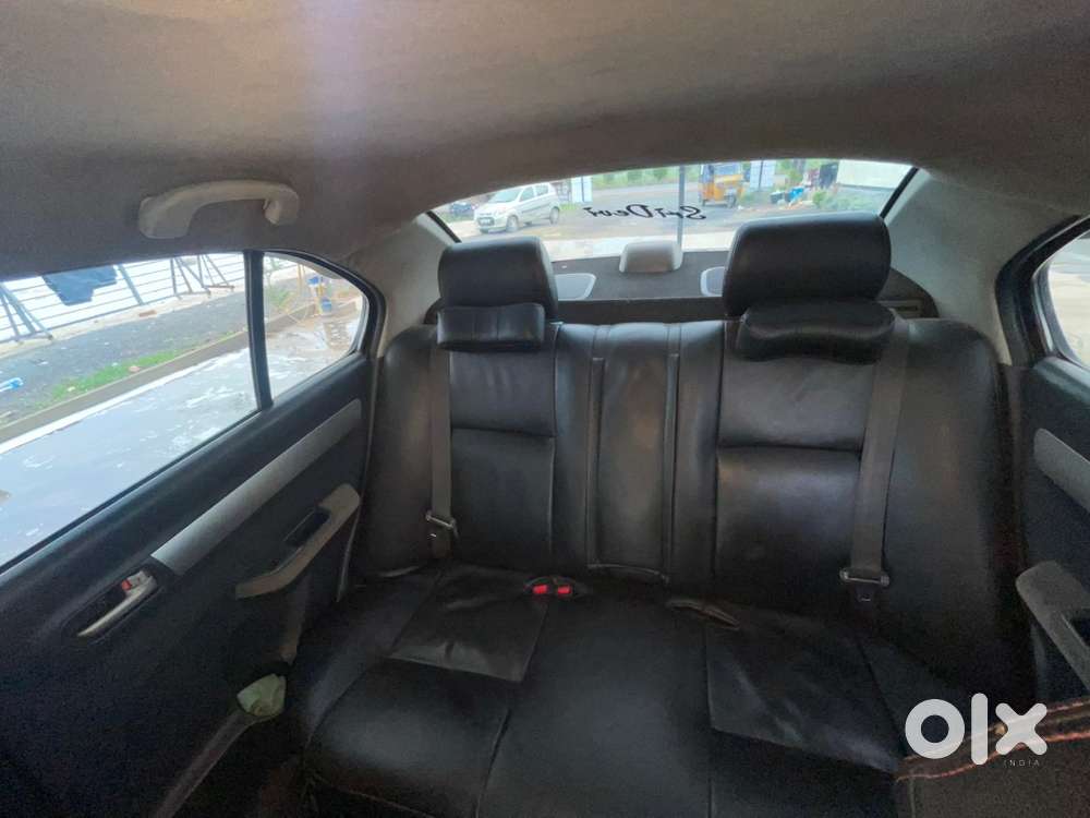 Maruti Swift Dzire 2011