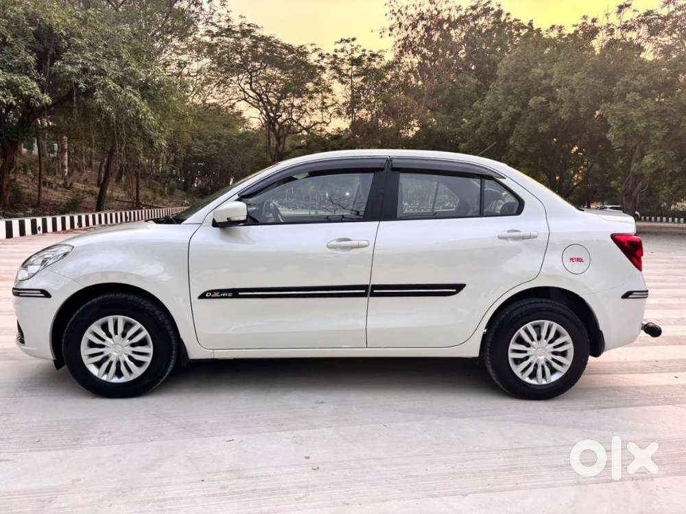 Maruti Suzuki Dzire Vxi Ags, 2022, Petrol