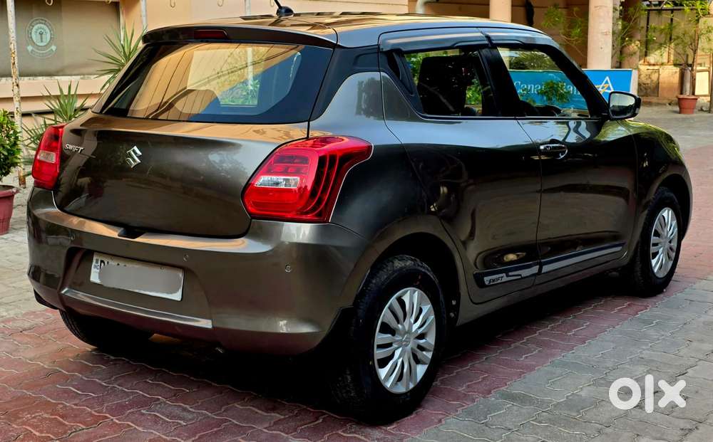 Maruti Suzuki Swift 1.2 Vxi (o), 2021, Petrol