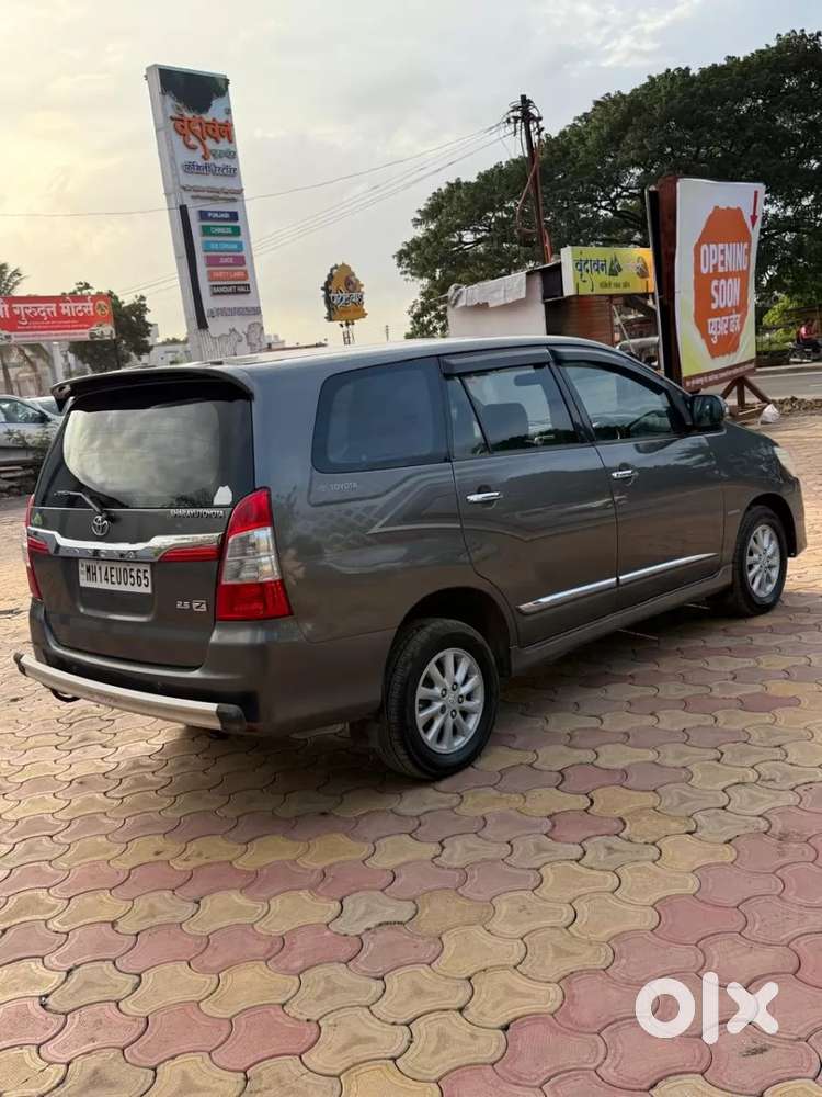 Toyota Innova 2.5 Zx 7 Str Bs-iv, 2015, Diesel
