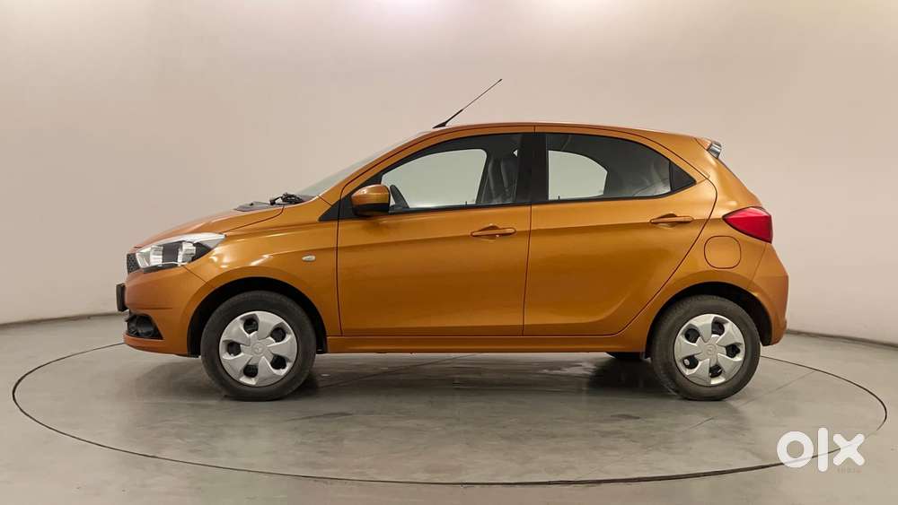 Tata Tiago 1.2 Revotron Xt, 2016, Petrol