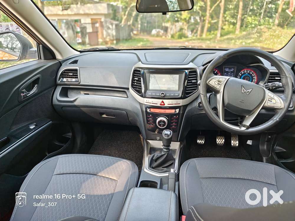 Mahindra Xuv300 W8, 2023, Petrol