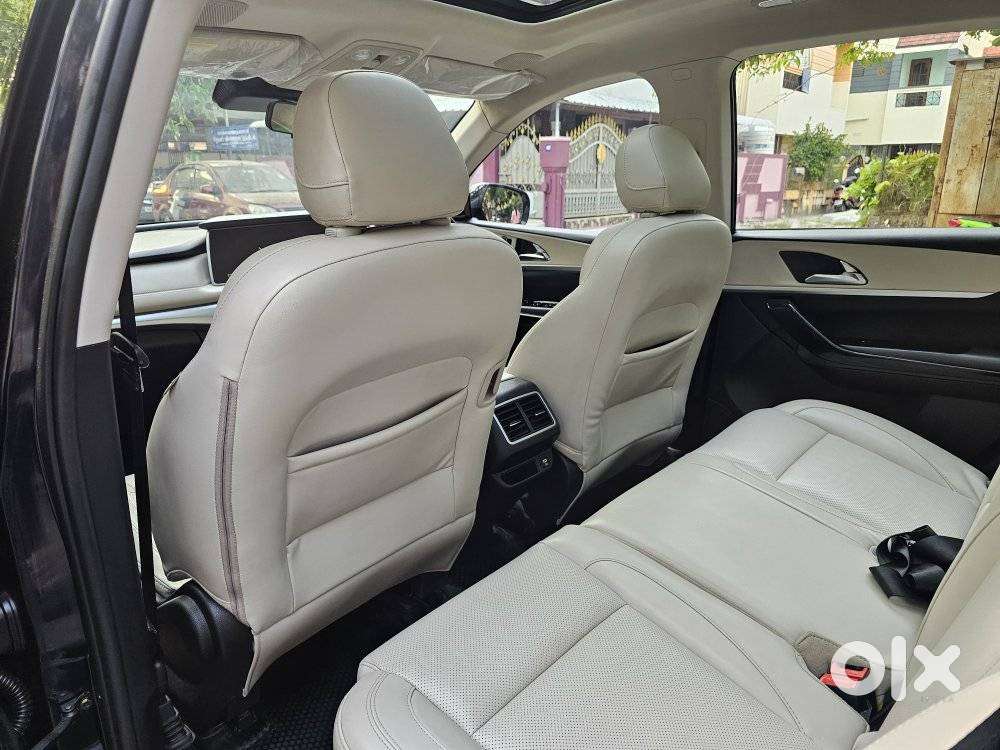 Mahindra Xuv700 2.2 Ax 7 Diesel At Luxury Pack Str, 2024, Diesel