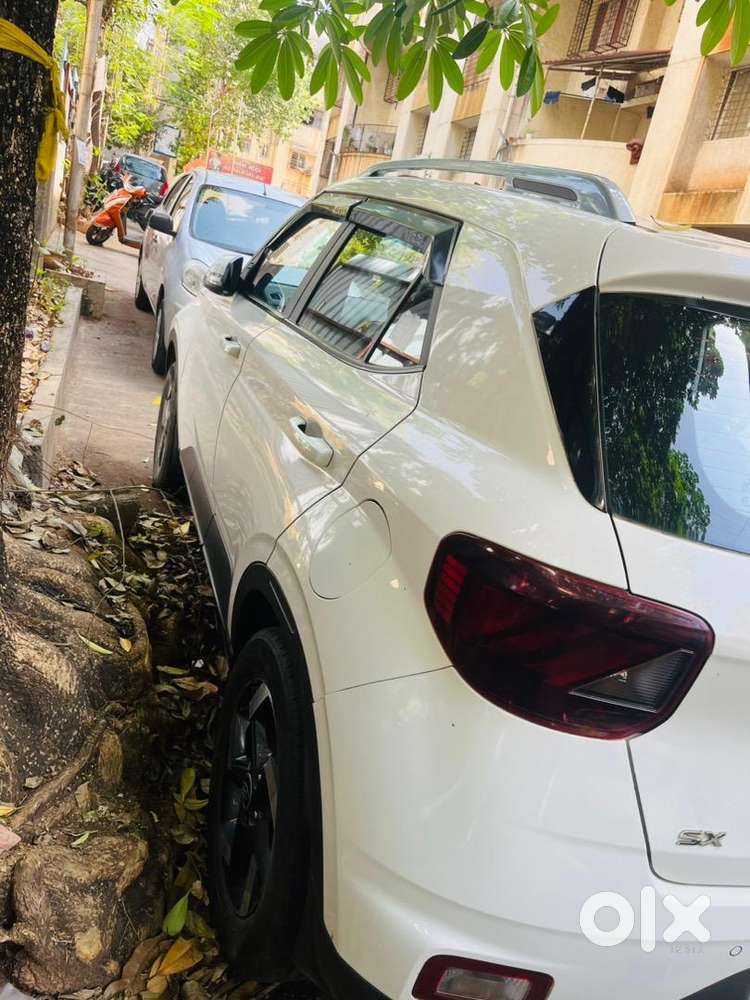 Hyundai Venue 2021 Petrol Well Maintained