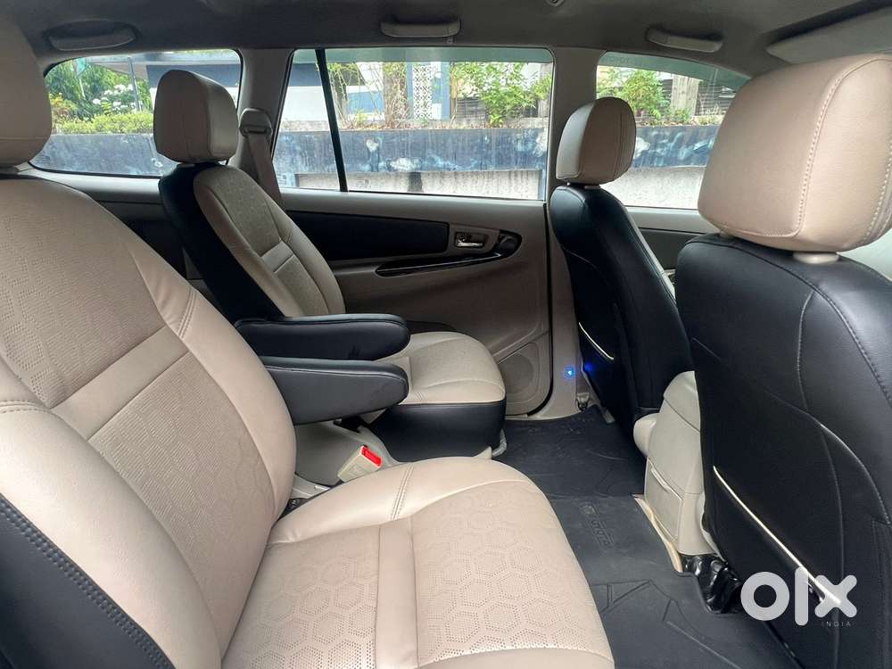 Toyota Innova 2.5 Z Diesel 7 Seater, 2014, Diesel