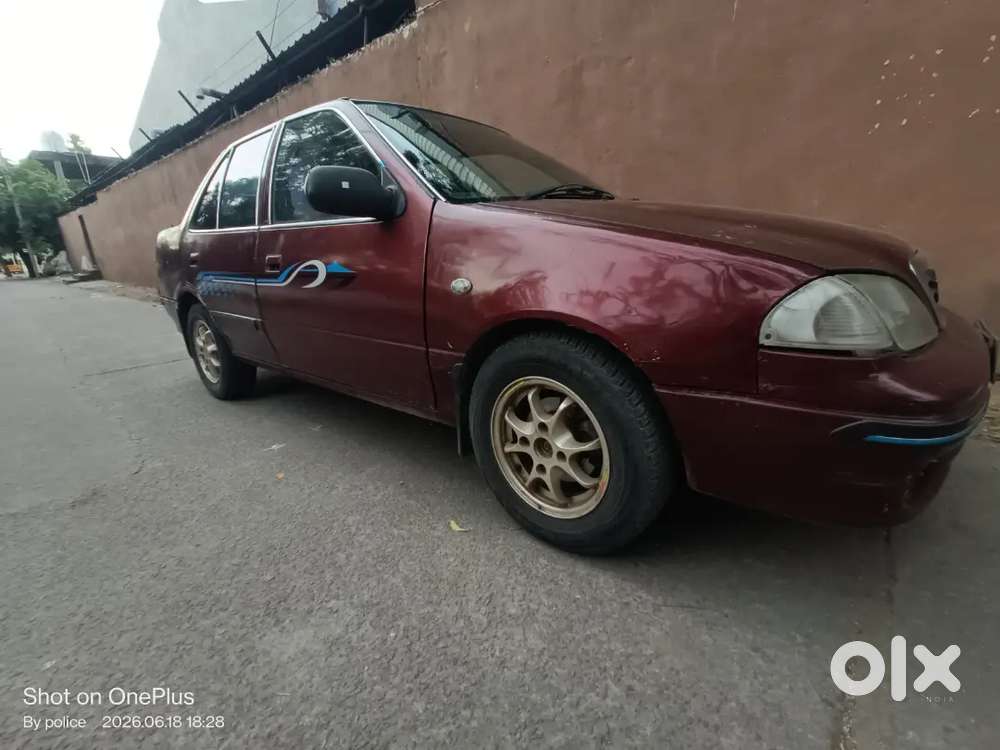 Maruti Suzuki Esteem 2006
