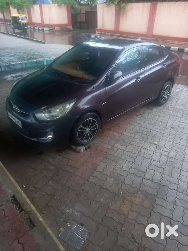 Hyundai Verna Fluidic 2012 Car