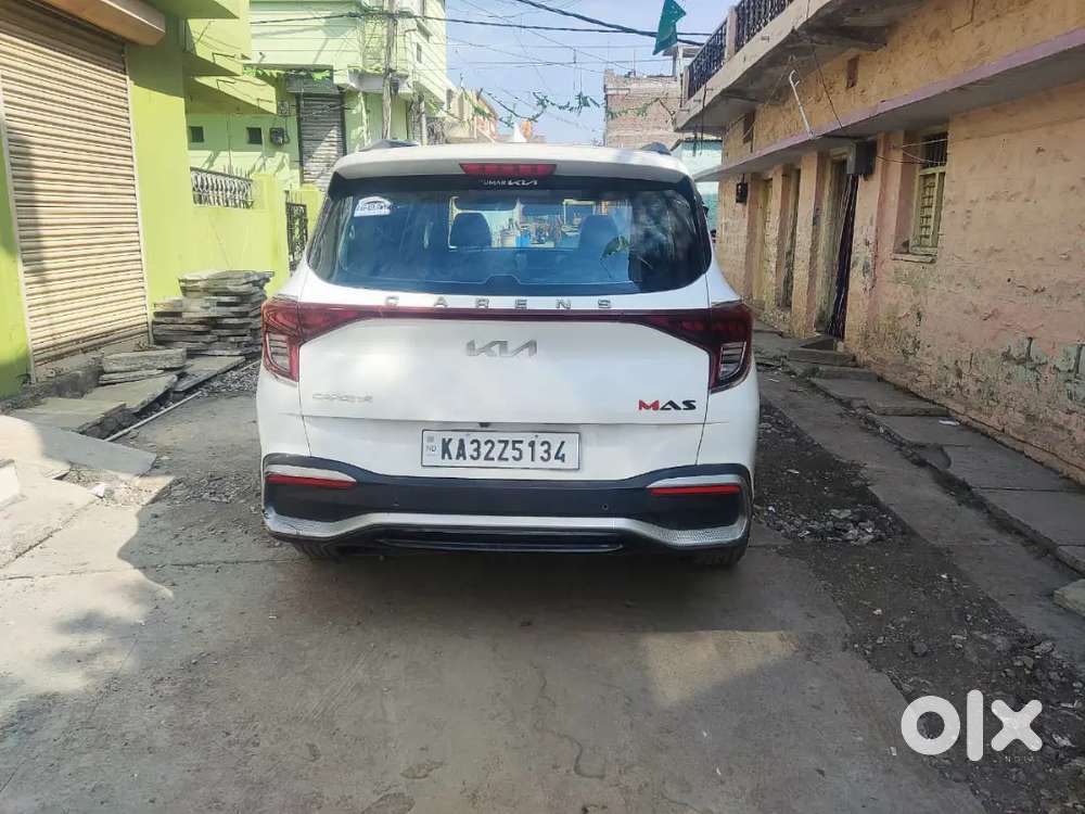 Kia Carens 2023 Petrol Good Condition