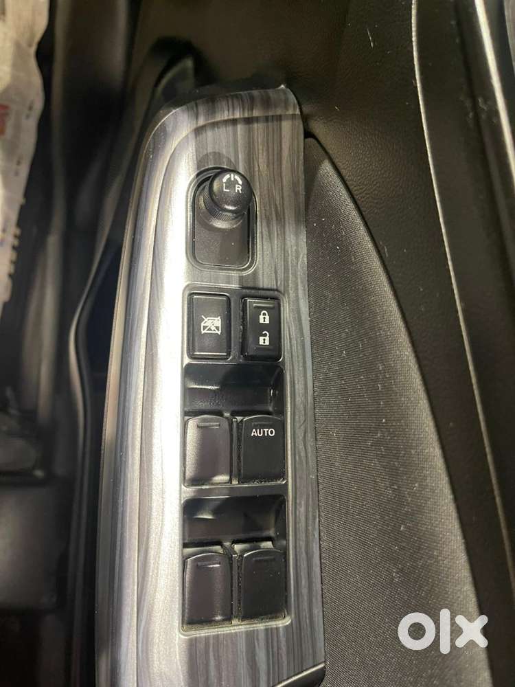 Maruti Suzuki Swift 2023, 2023, Petrol