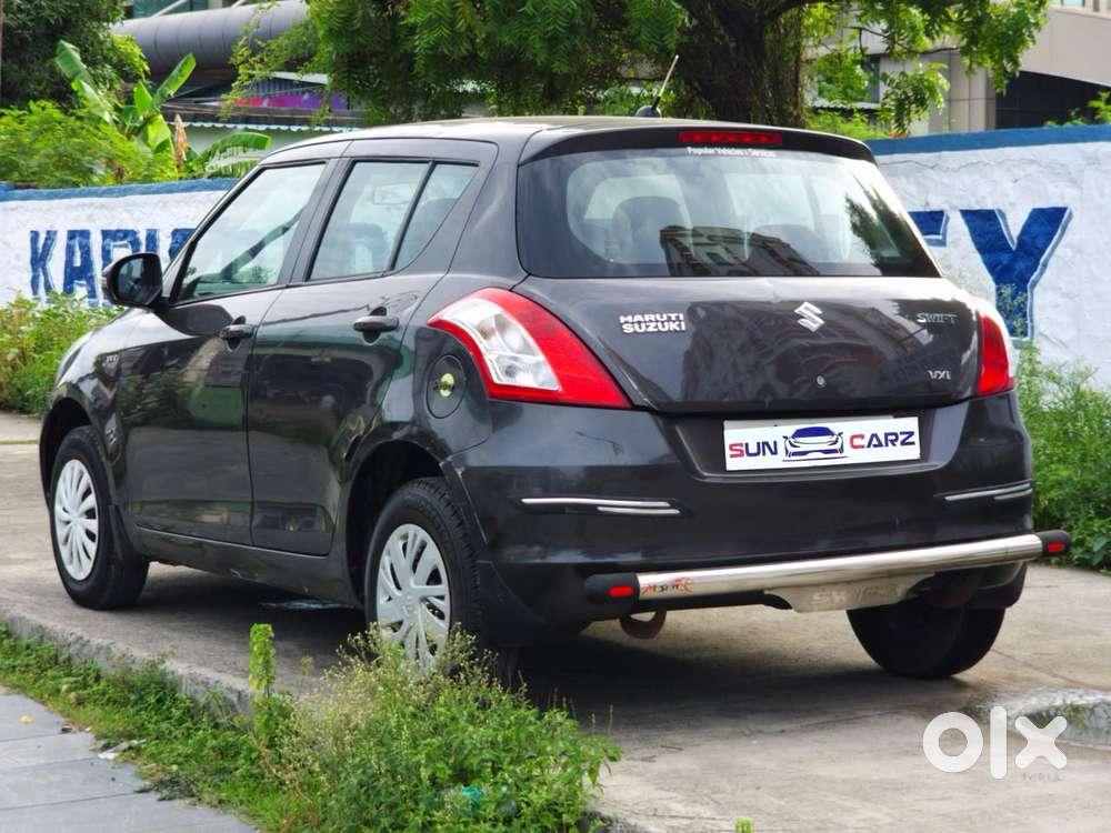 Maruti Suzuki Swift Vxi 1.2 Abs Bs-iv, 2015, Petrol