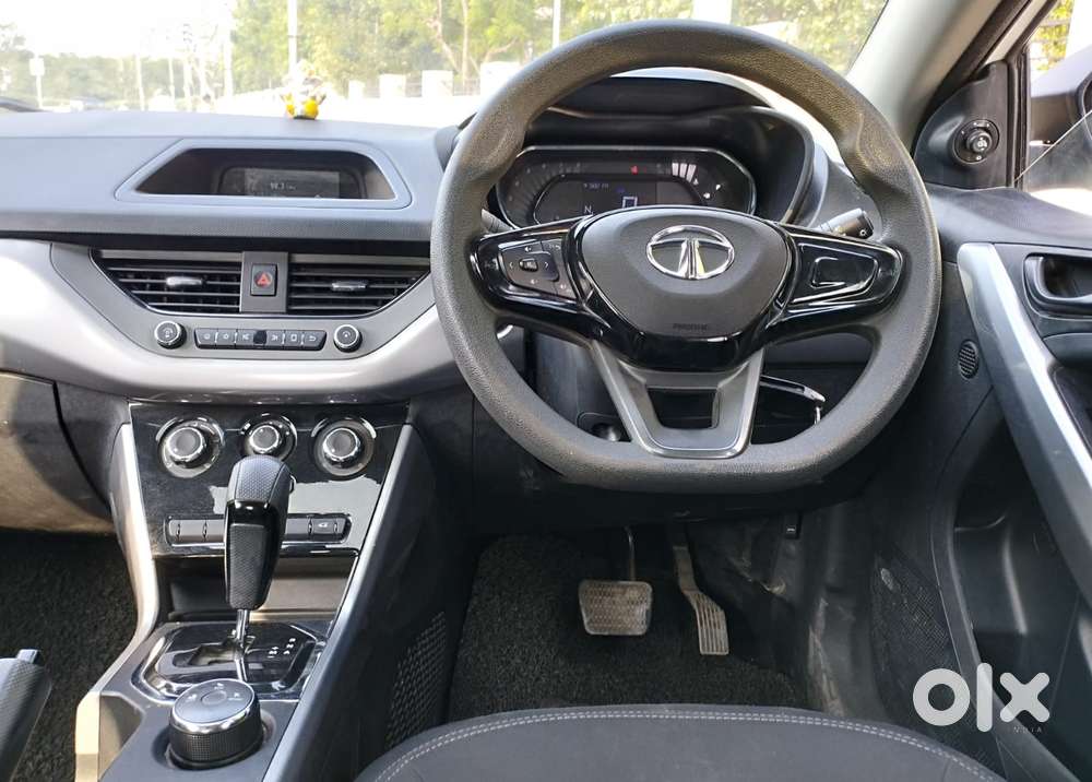 Tata Nexon 1.2 Revotron Xma Amt (s), 2022, Petrol