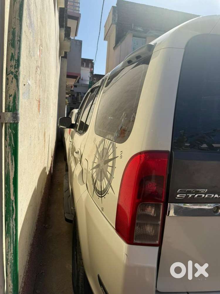 Tata Safari Storme 2015 Diesel Well Maintained