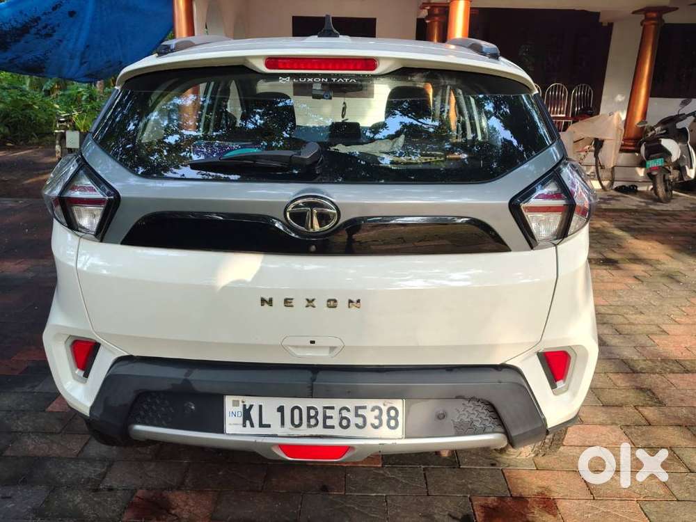 2020 Tata Nexon Xza+ S Amt Petrol  Sunroof  27k Km  Top Variant