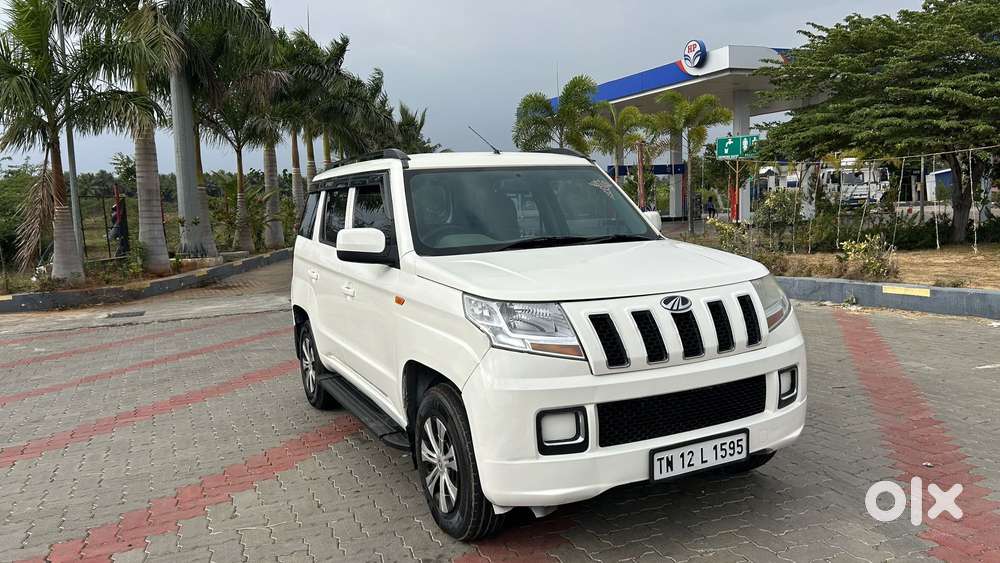 Mahindra Tuv 300