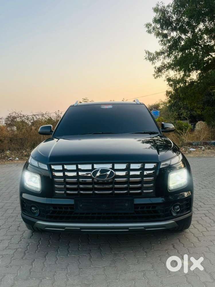 Hyundai Venue 2024 Diesel 60000 Km Driven