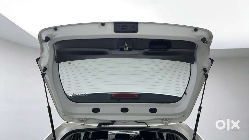 Toyota Glanza 1.2 V Amt, 2022, Petrol