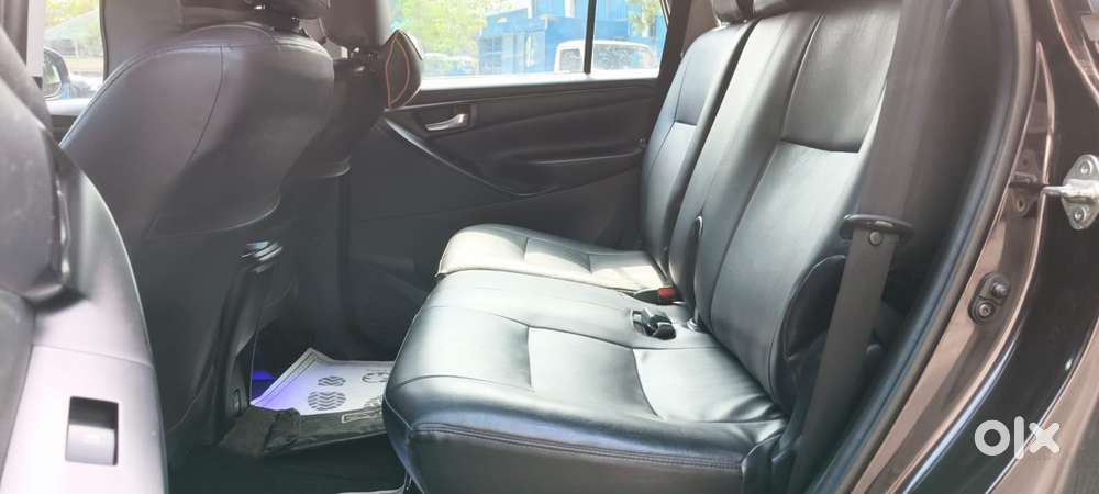 Toyota Innova Crysta 2.4 G Mt 7 Str, 2017, Diesel