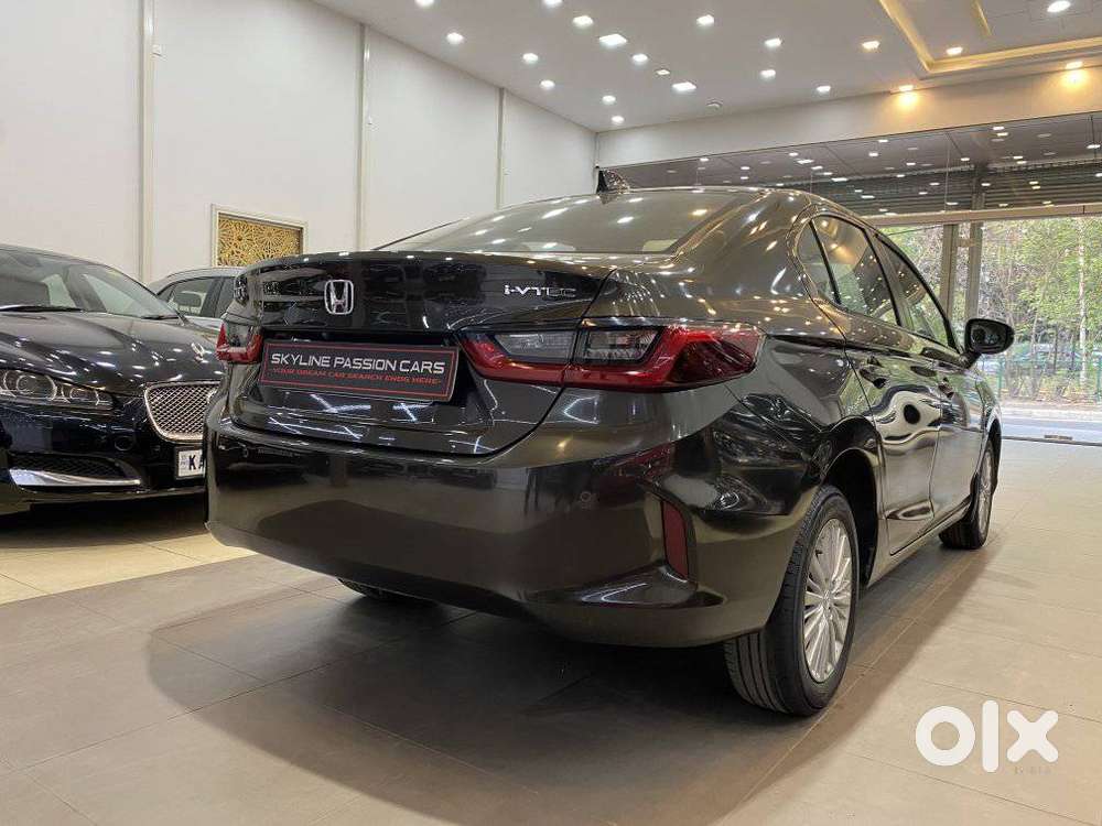Honda City 1.5 V 5th Gen I-vtec Mt, 2022, Petrol