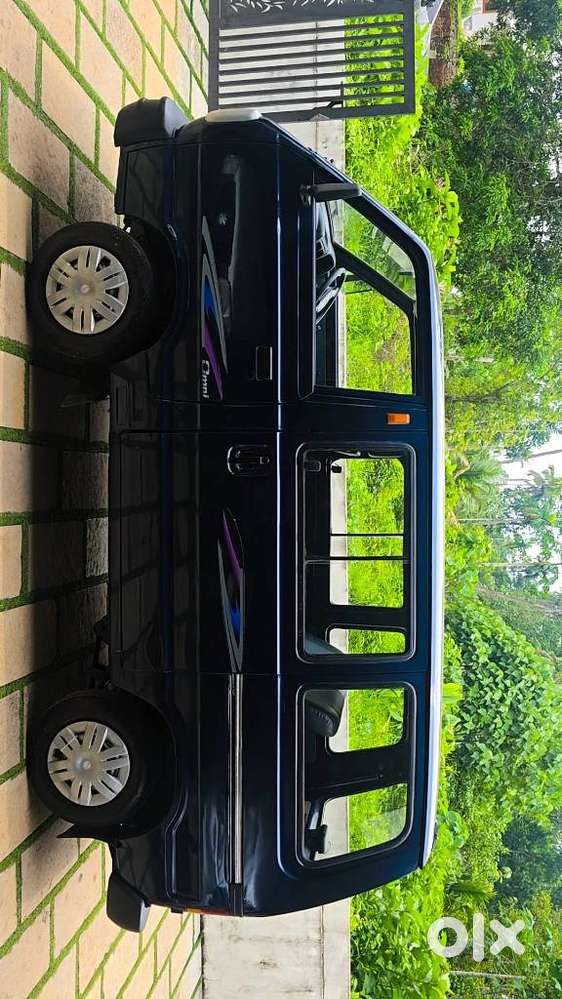 Maruti Suzuki Omni 8 Seater, 2010, Petrol