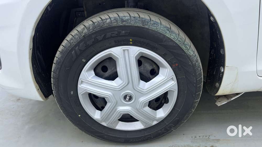Maruti Suzuki Swift Dzire 1.3 Vxi, 2012, Petrol