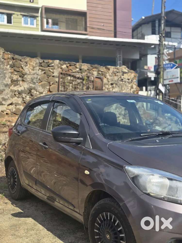 Tata Tiago Petrol 2017  Urgent Sale