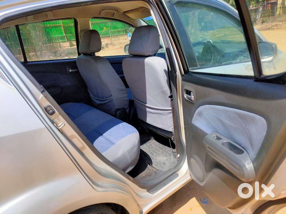 Maruti Suzuki Ritz Vxi, 2012, Petrol