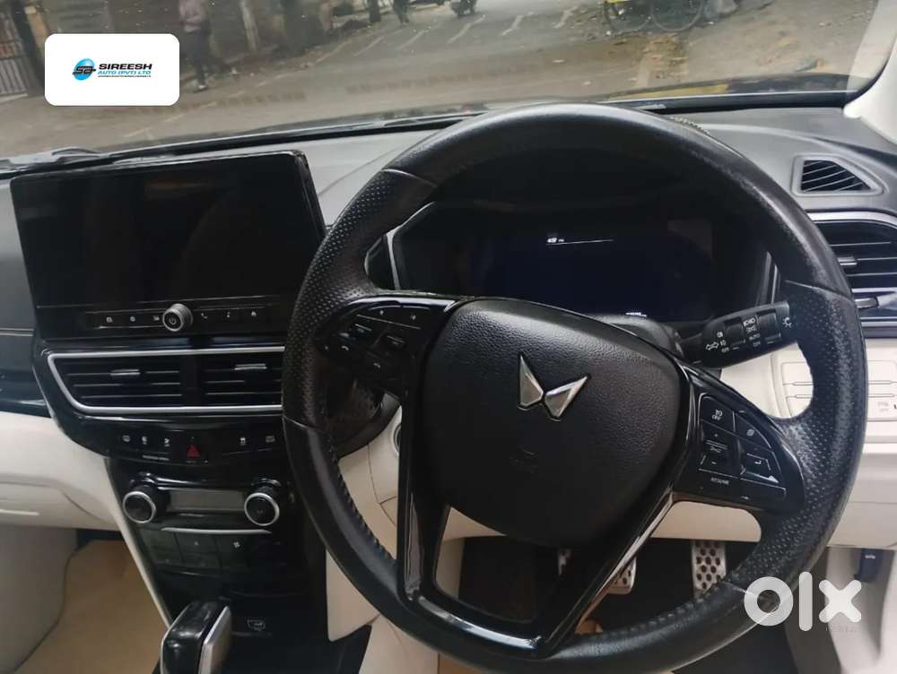 Mahindra Xuv 3xo Ax7l 1.2 Petrol At (pg), 2024, Petrol