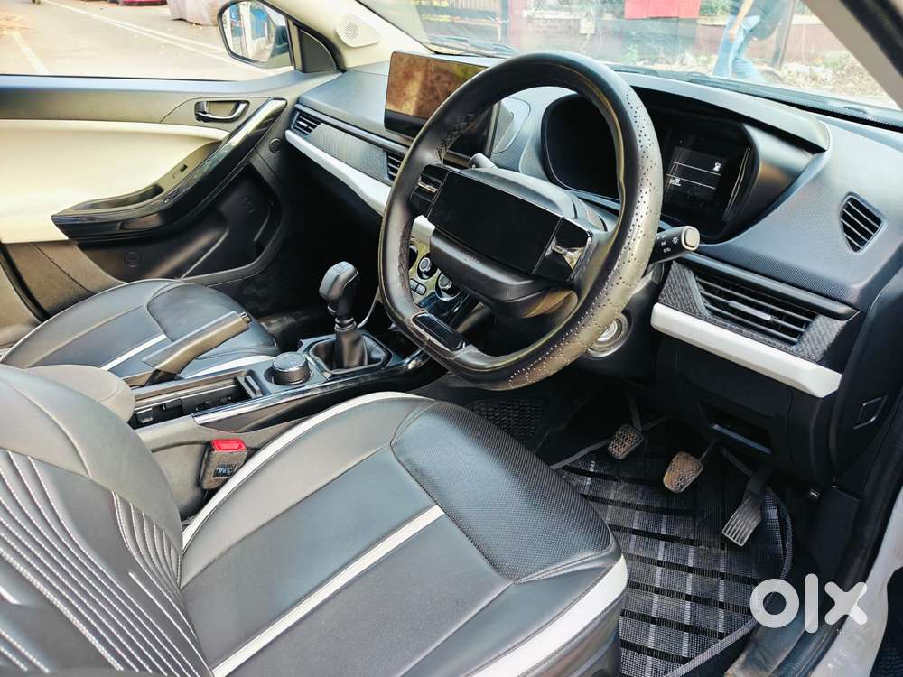 Tata Nexon Pure 1.2 S Revotron Petrol 6 Mt, 2025, Petrol