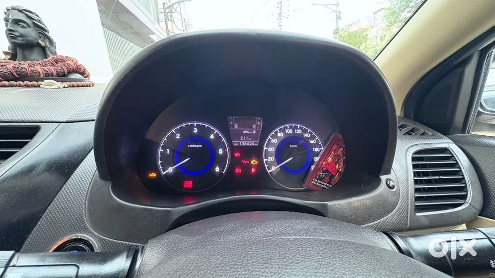 Hyundai Verna Diesel Manual 2012